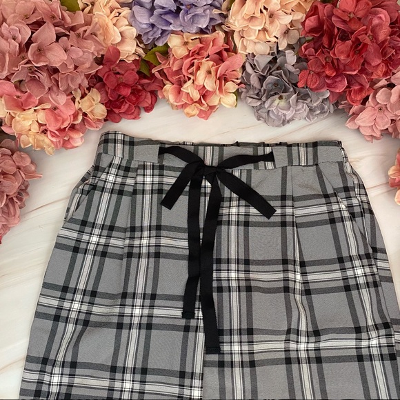 Black Gray and White Plaid Slim Fit Drawstring Trousers - Picture 9 of 16